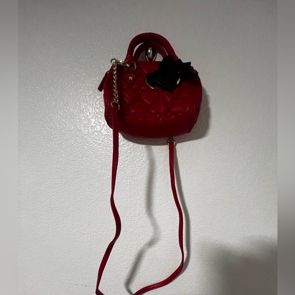 Betsey Johnson Red Heart Mini Bag with Black Bow - Picture 3 of 8